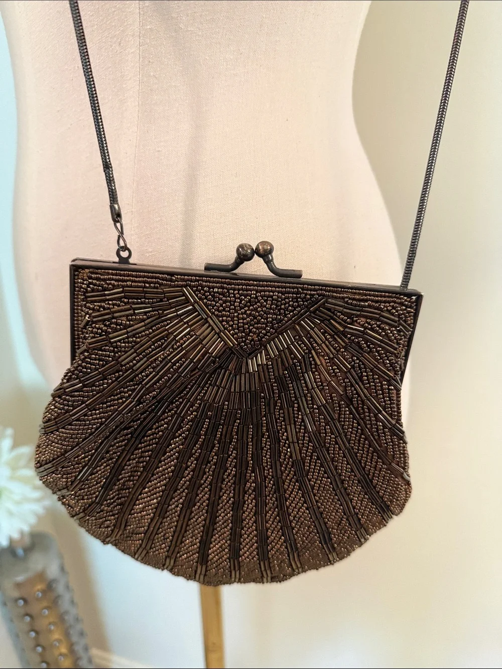Vintage “Walborg” Deco Beaded Clam Shell Evening Purse Copper Bronze Chain